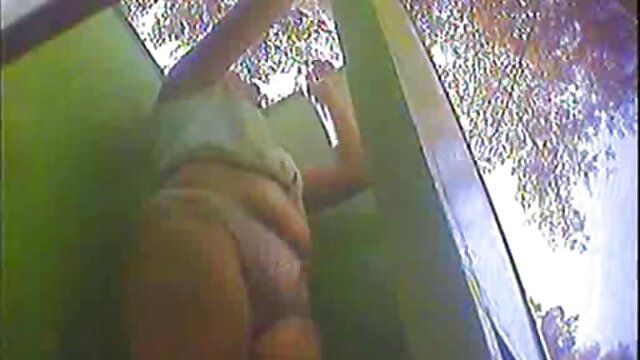 Moglie gioca video lesbo amatoriale gratis con i membri